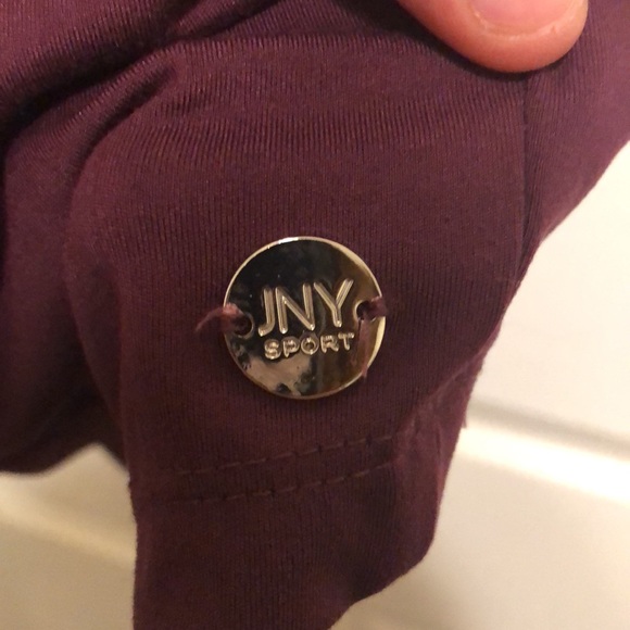 Workout tank top - Picture 3 of 3